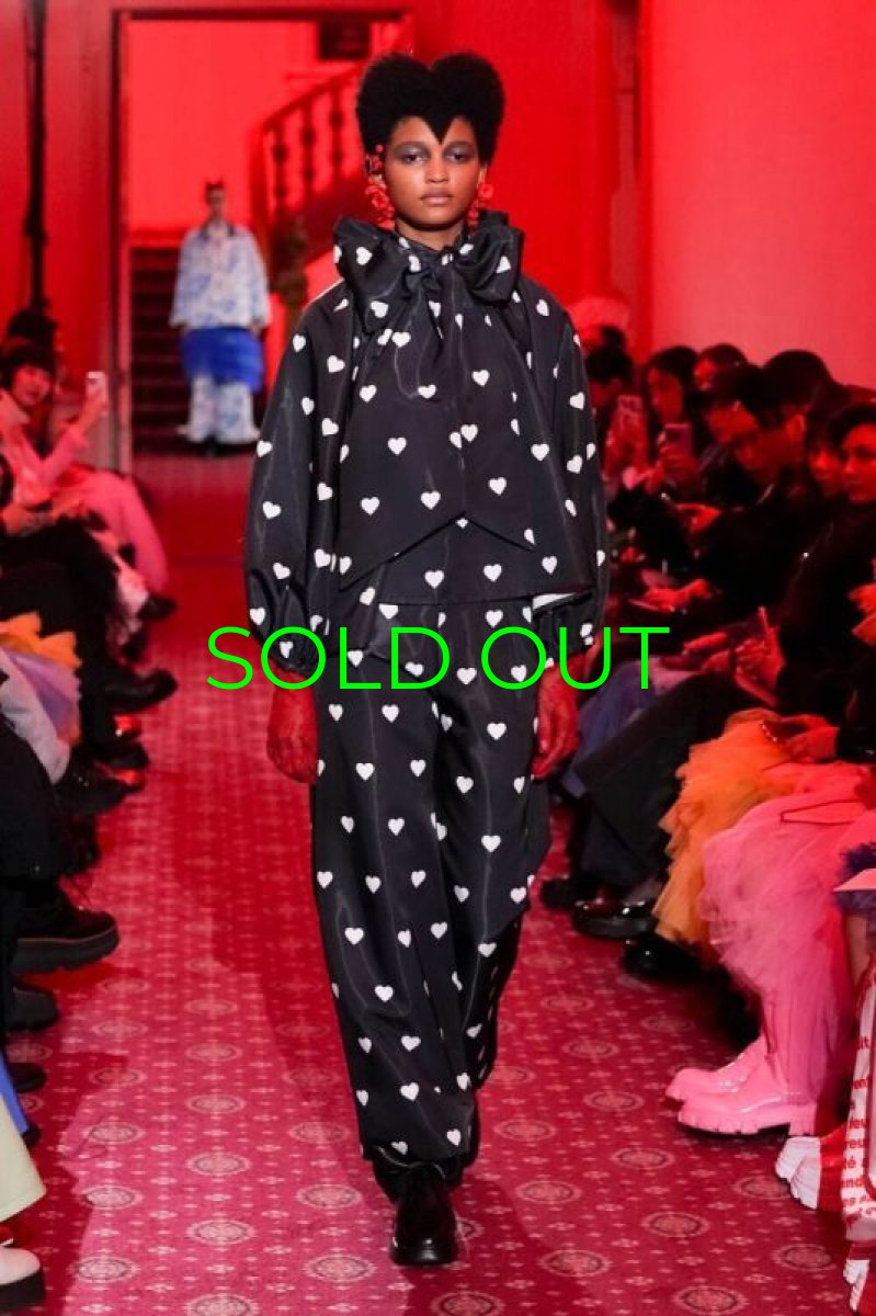 画像6: VIVIANO Heart Pattern Ribbon Collar Top (6)