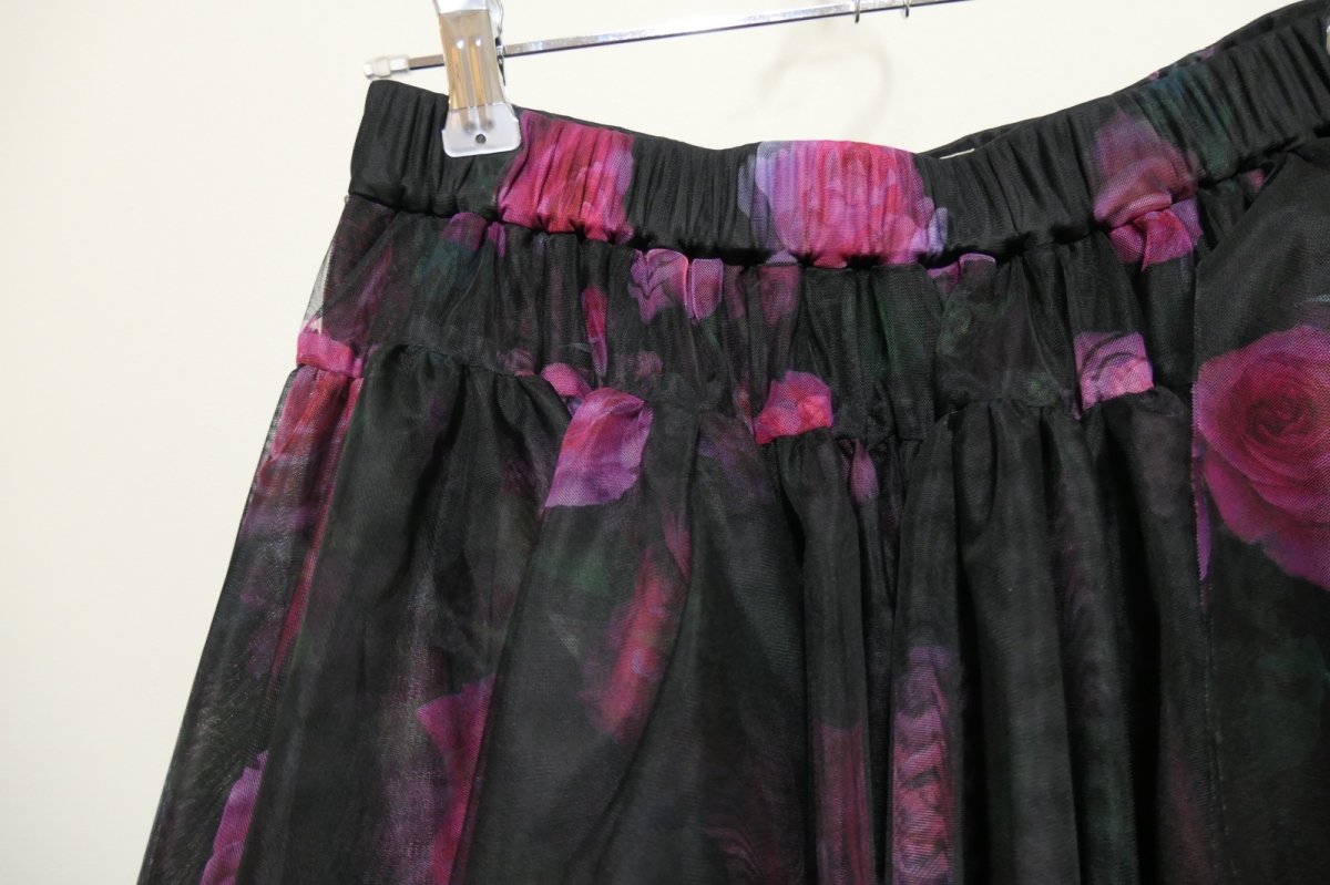 画像2: VIVIANO Tulle Ruffle Tiered Skirt (2)