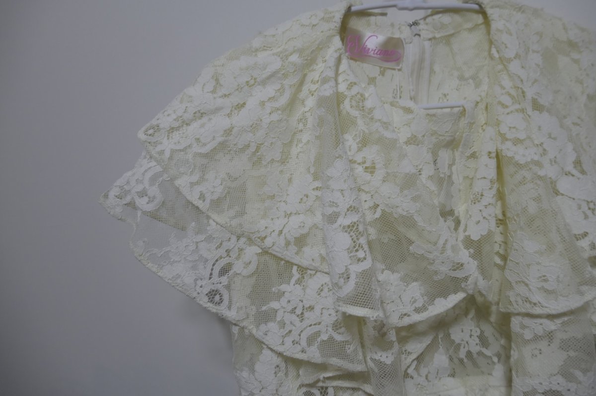 画像2: VIVIANO Double Collar Lace Top  (2)