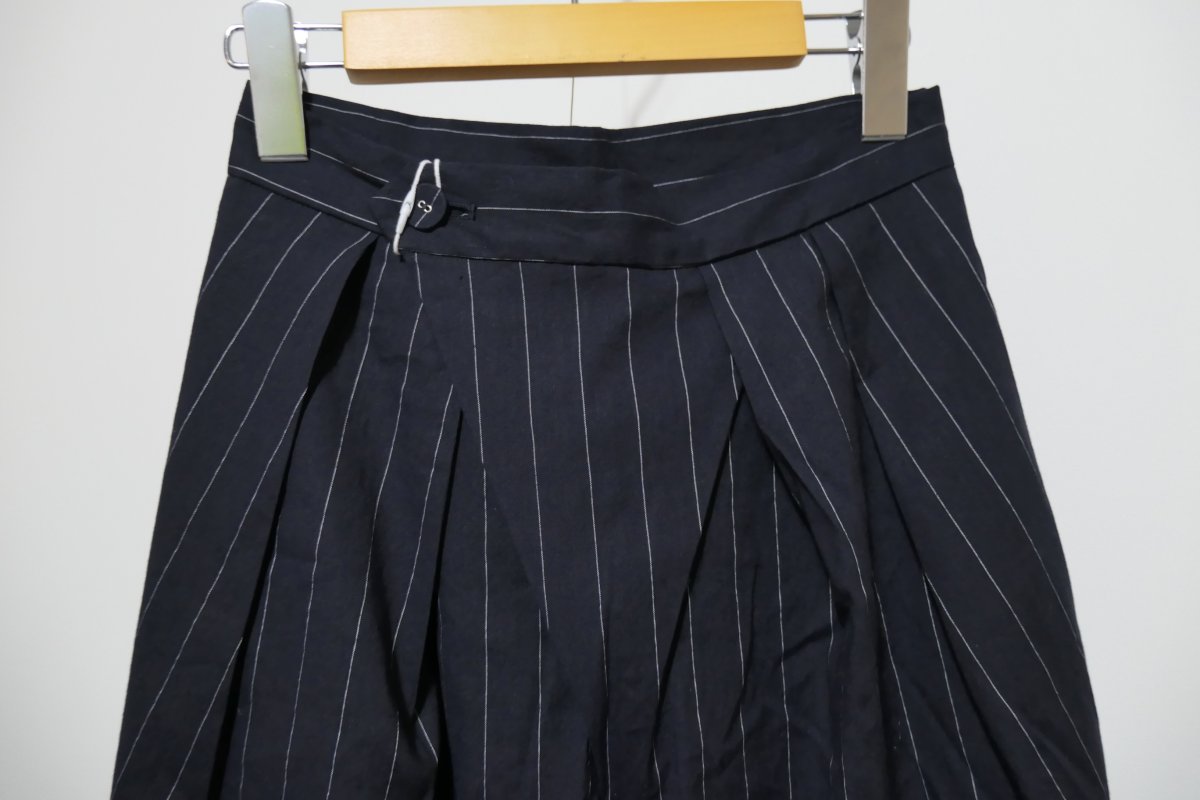 画像2: DECO depuis1985 LINEN TUCK PANTS (2)