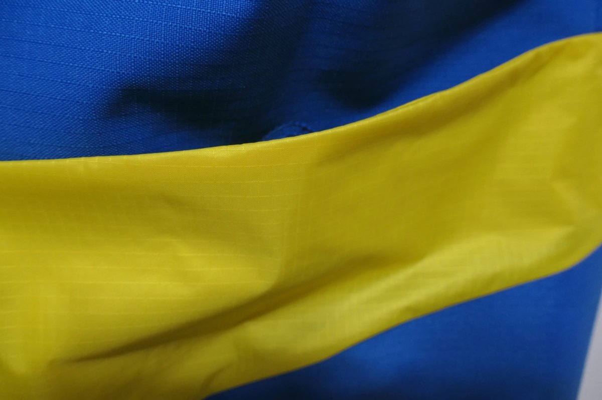 マグネットで開閉できるフロントポケット