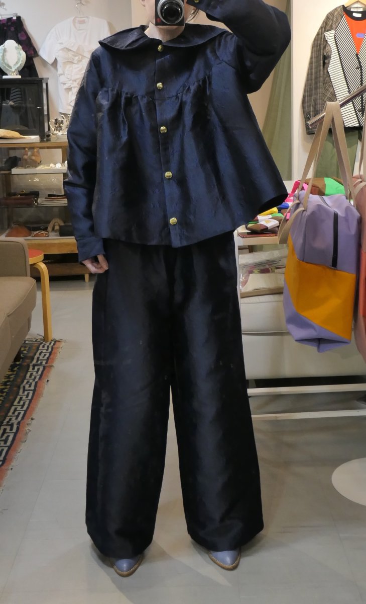 身長164cm