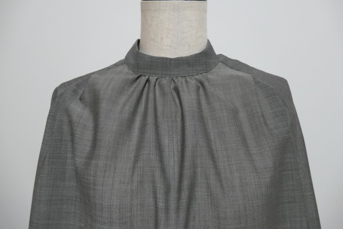 画像2: the last flower of the afternoon Back-open blouse (2)