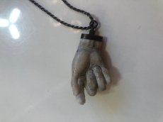 画像2: KLASICA  "MADE" HAND MOTIF NECKLACE  (2)