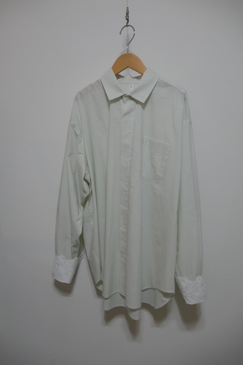 画像1: NATIVE VILLAGE Embroidered cuffs shirt (1)
