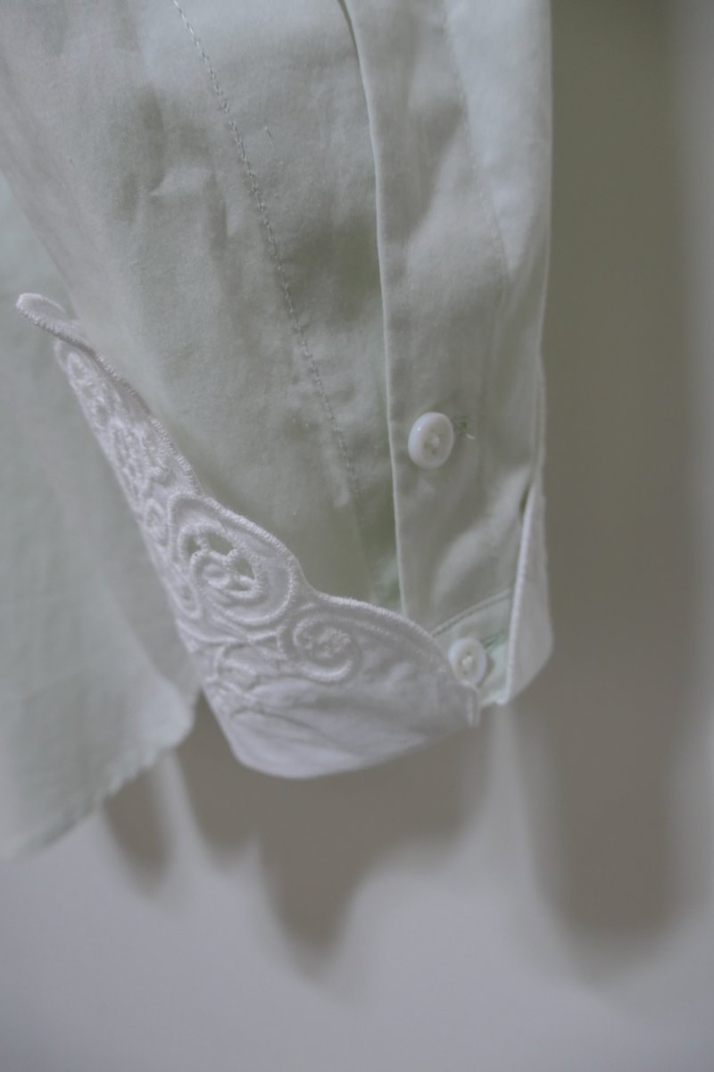 画像4: NATIVE VILLAGE Embroidered cuffs shirt (4)