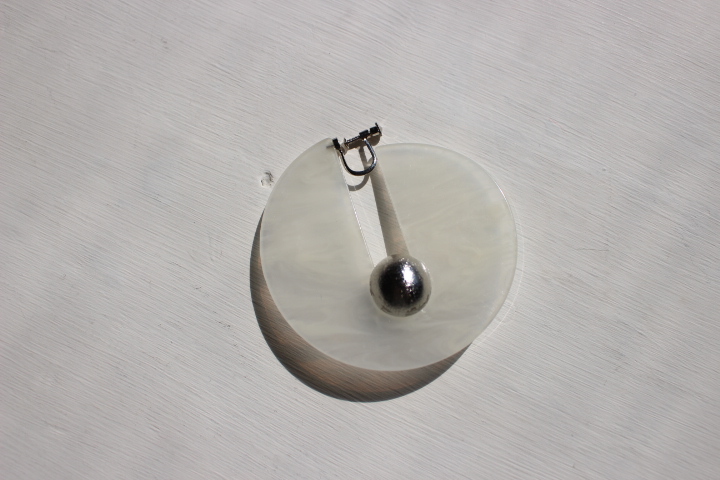画像1: DECO depuis 1985 round pearl earring(片耳)
