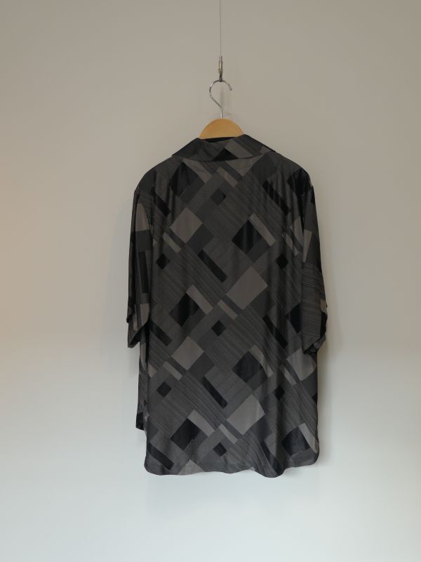 画像3: ETHOSENS Bias pattern short sleeve shirt