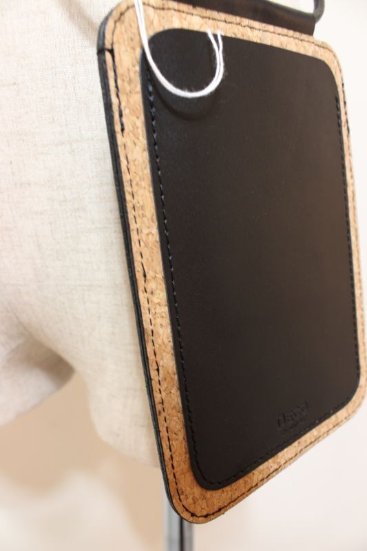 DECO depuis 1985 LEATHER YINYANG PASS CASE - mousses